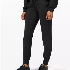 SOLD - Lululemon Ready to Rulu Jogger -sz6